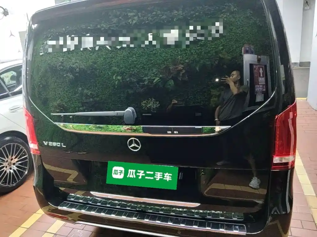 MERCEDES-BENZ V-CLASS