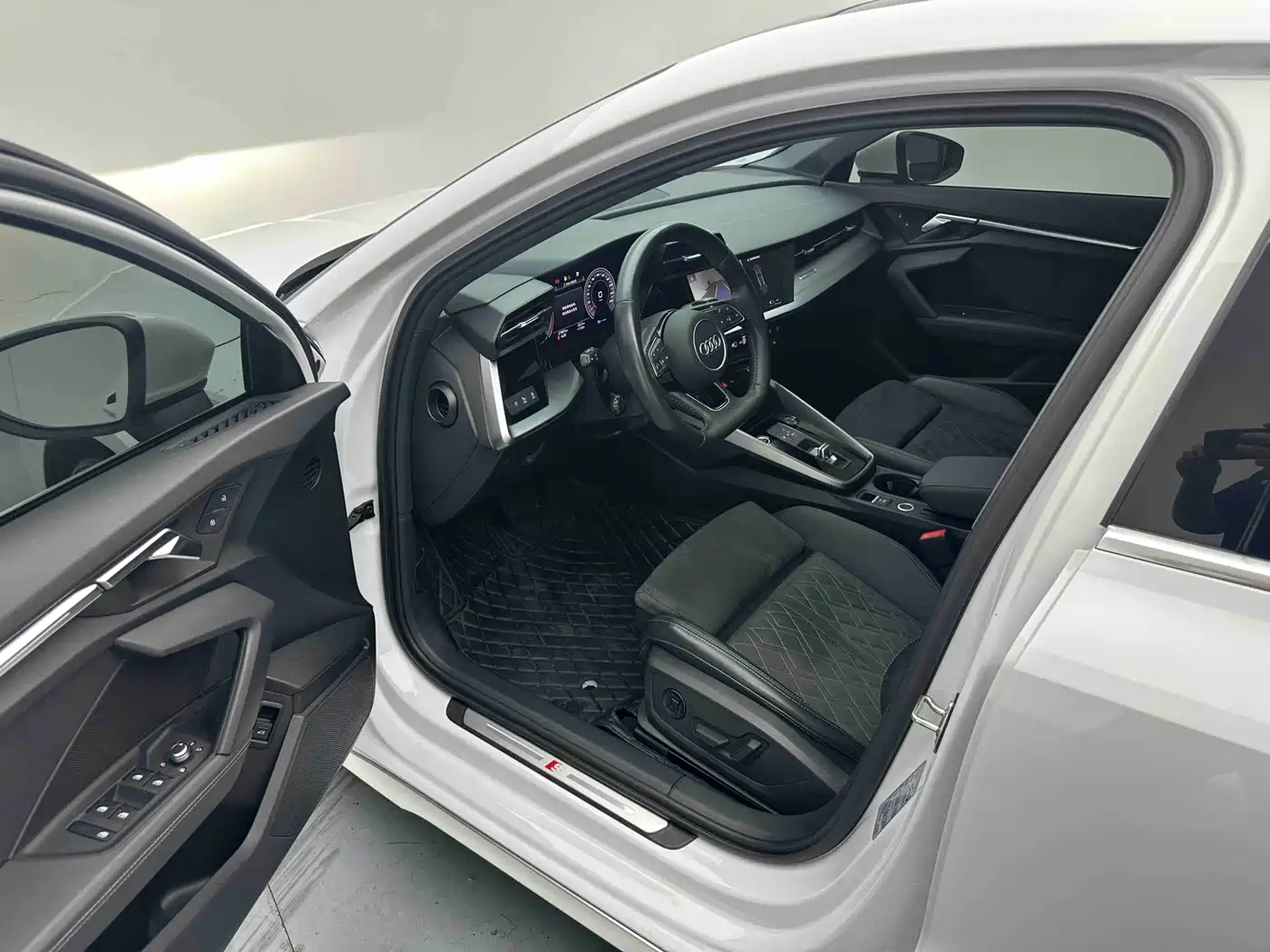 Audi A3 2021 Sportback 35 TFSI Luxury Sport фото 9