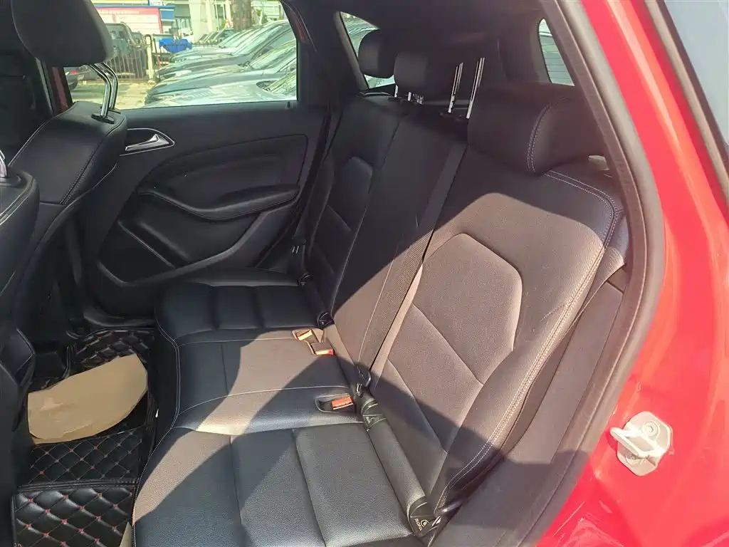 Mercedes-Benz B-Class 2017 B 200 Dynamic фото 13
