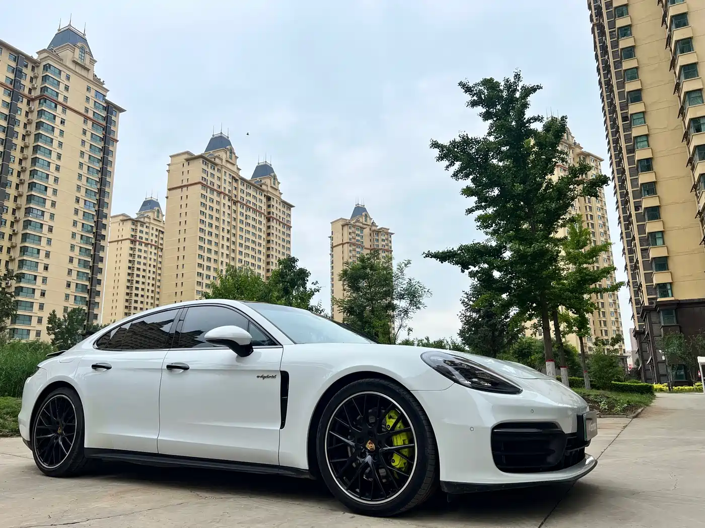 Porsche Panamera New Energy 2024 Panamera 4 E-Hybrid 2.9T фото 2