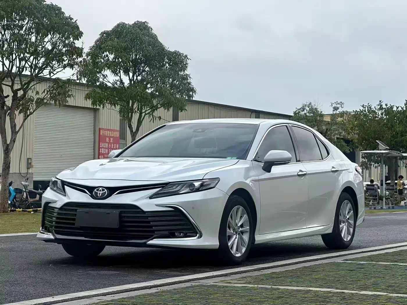 Toyota Camry 2021 2.0G Luxury Edition