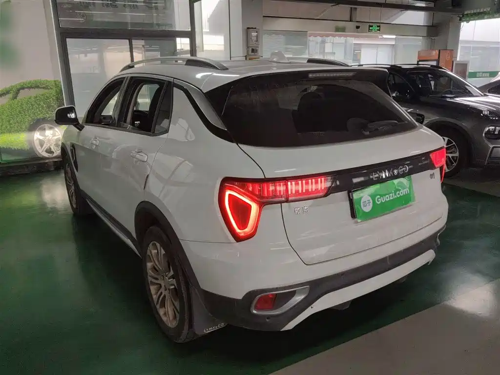Lynk & Co 01 2019 2.0T 2WD Type Pro Version China V фото 23