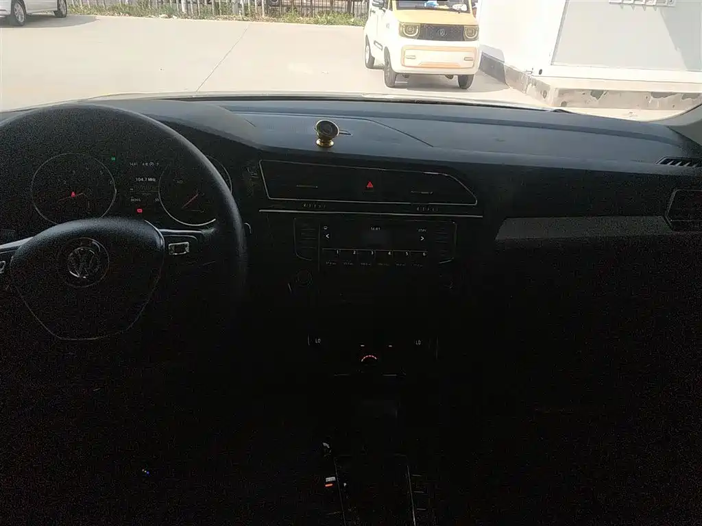 Volkswagen Tiguan L 2018 330TSI Automatic 2WD Luxury Edition фото 10