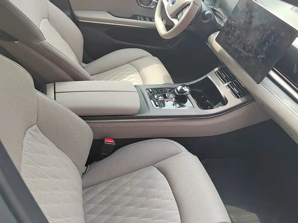 BYD Han 2025 DM-i Smart Driving Edition 125KM LiDAR Flagship фото 9