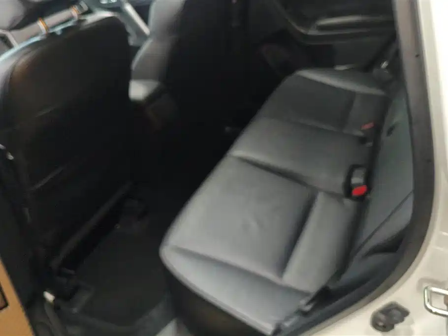 Subaru Forester 2015 2.5i Special Commemorative Edition фото 11