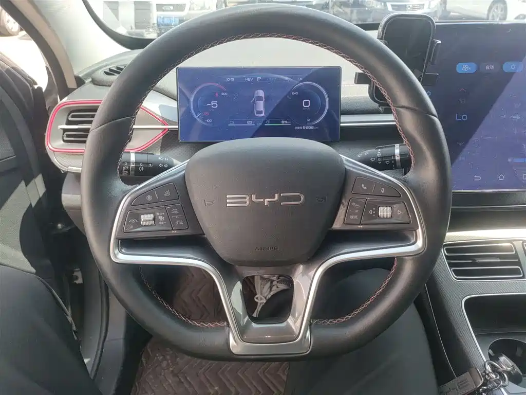 BYD Destroyer 05 2022 DM-i 120KM Flagship Edition фото 7