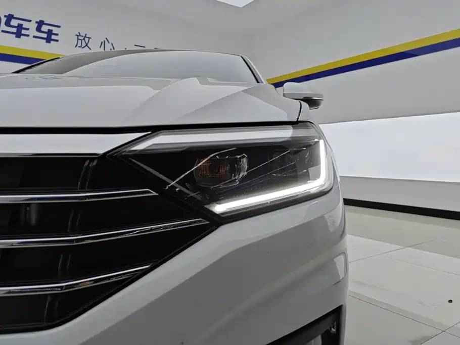 Volkswagen Sagitar, миниатюра 5