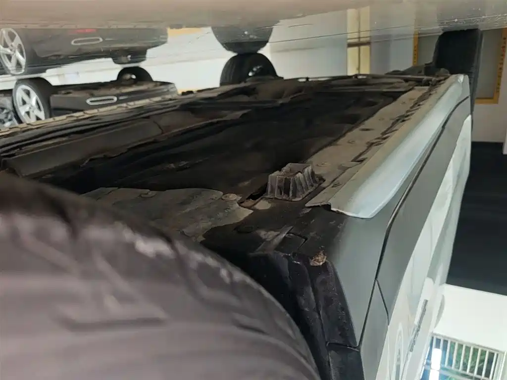 BMW X1 2018 sDrive18Li Premium Model фото 21