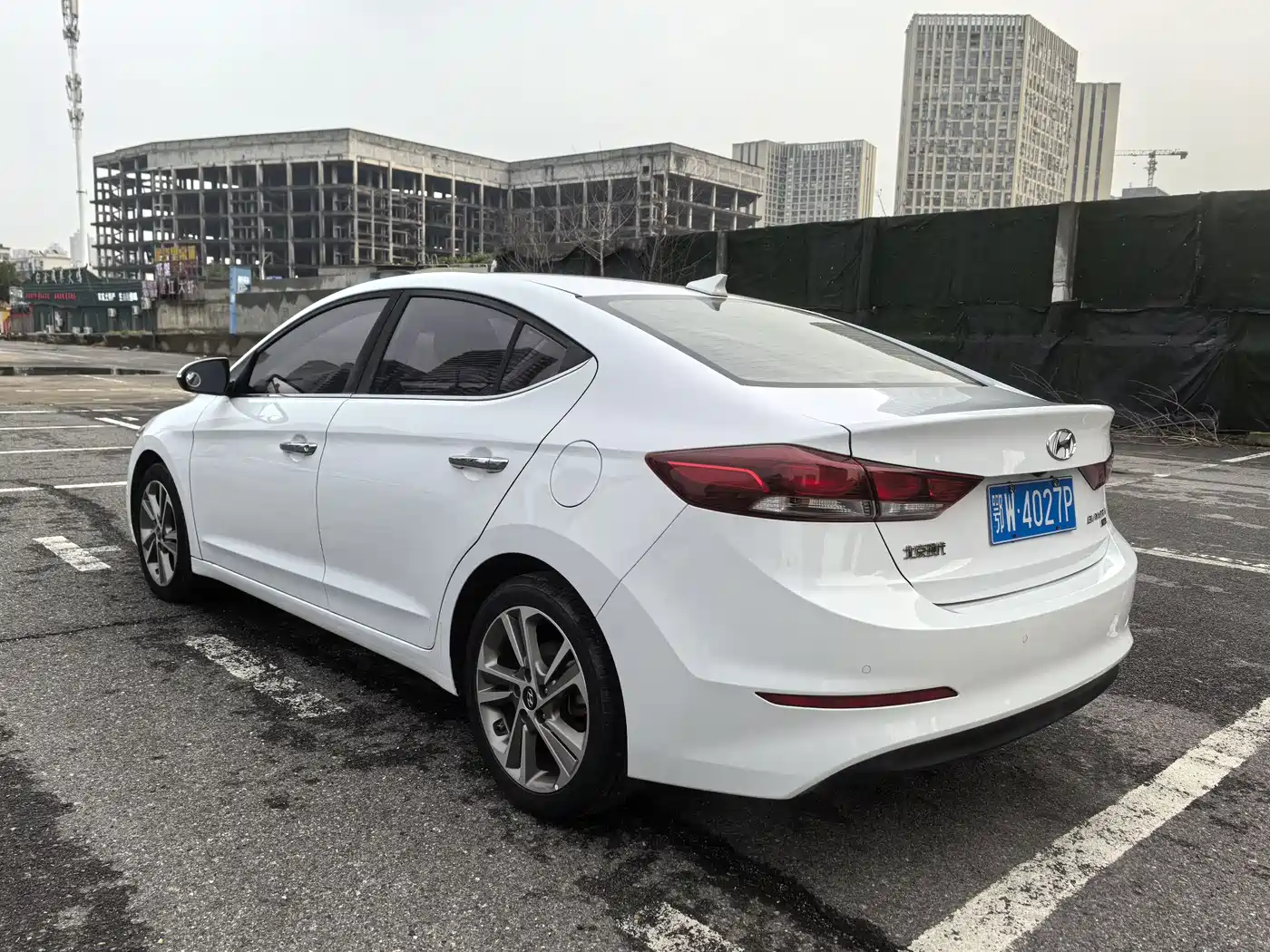 Hyundai Elantra 2016 Model 1.6L Automatic Smart Elite фото 4