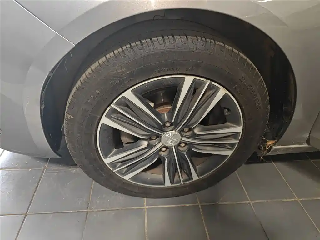 Peugeot 308 2016 1.6L Manual Fashion фото 22