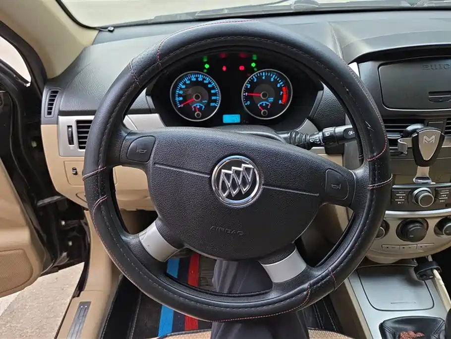 Buick Excelle 2013 1.5L Manual Classic Edition фото 15