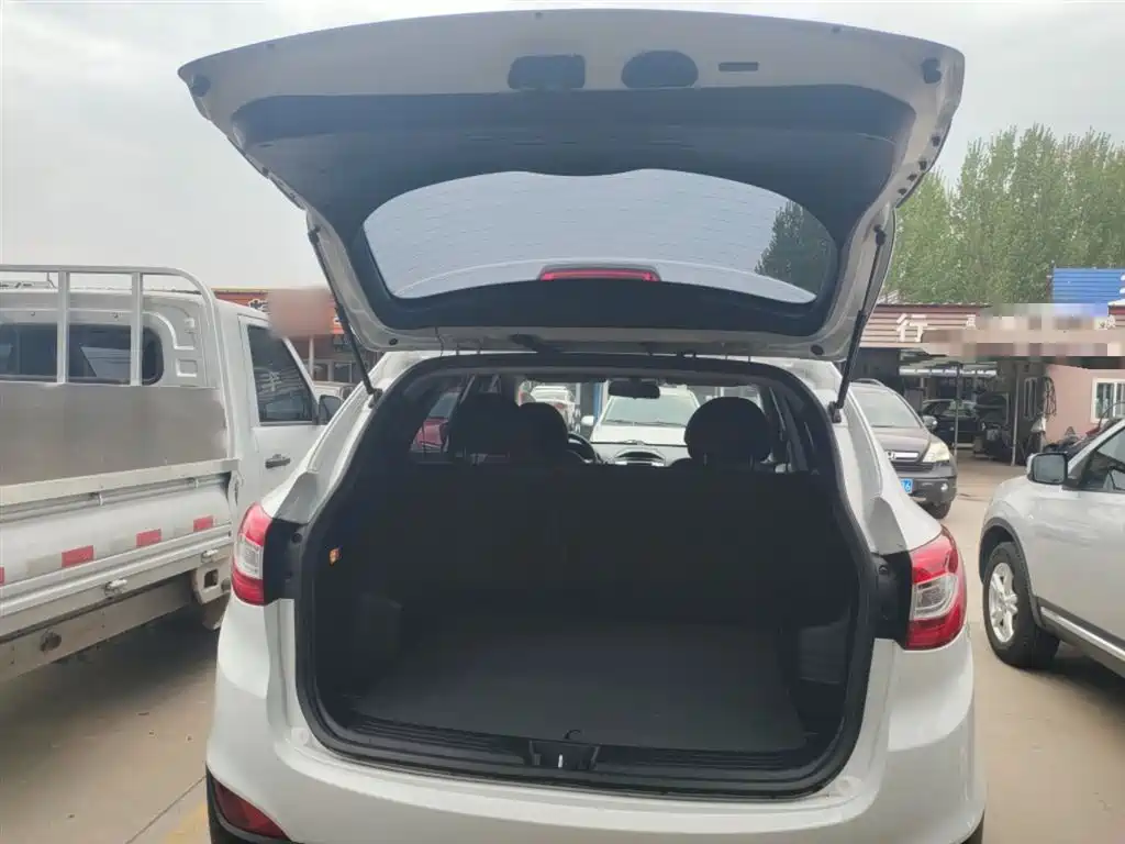 Hyundai Beijing Hyundai ix35 2015 2.0L Automatic 2WD Smart China V фото 19