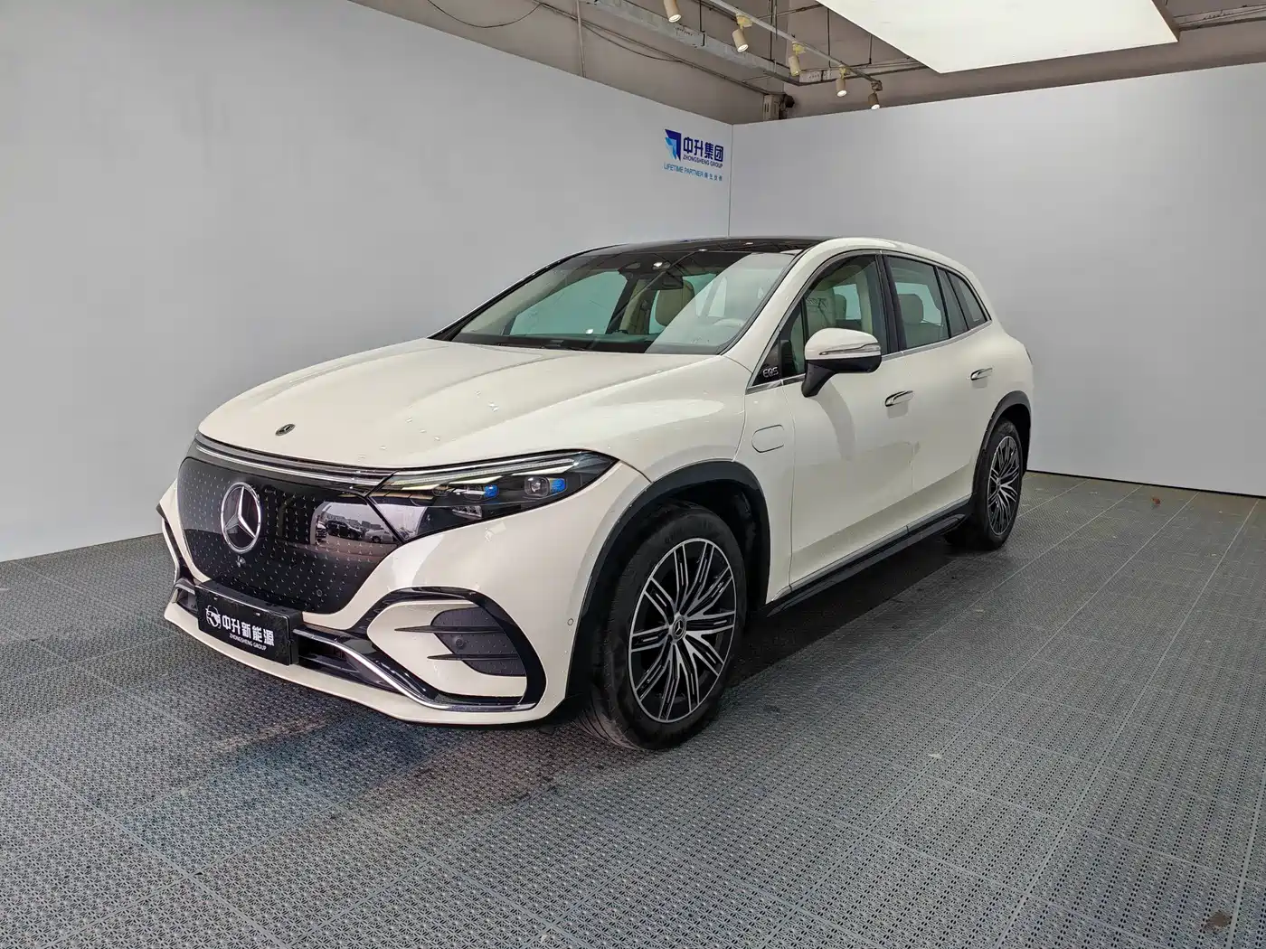 Mercedes-Benz EQS SUV 2023 450 4MATIC Luxury Edition
