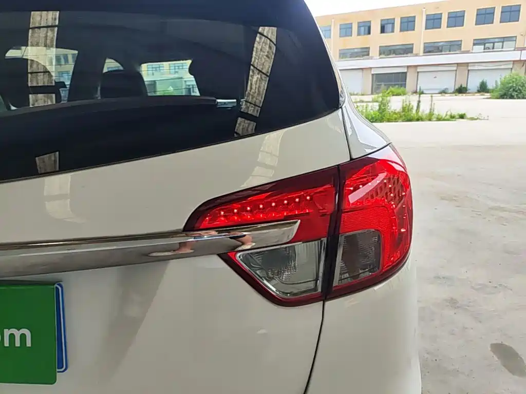 Buick Envision Plus 2015 2014 28T 4WD Luxury