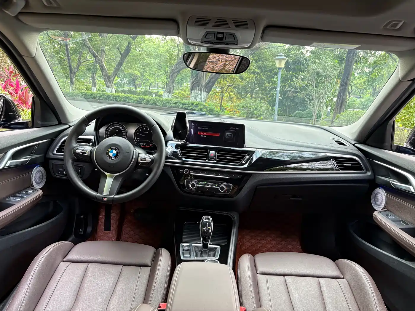 BMW 1 Series 2021 125i M Sport Black Night Edition фото 15