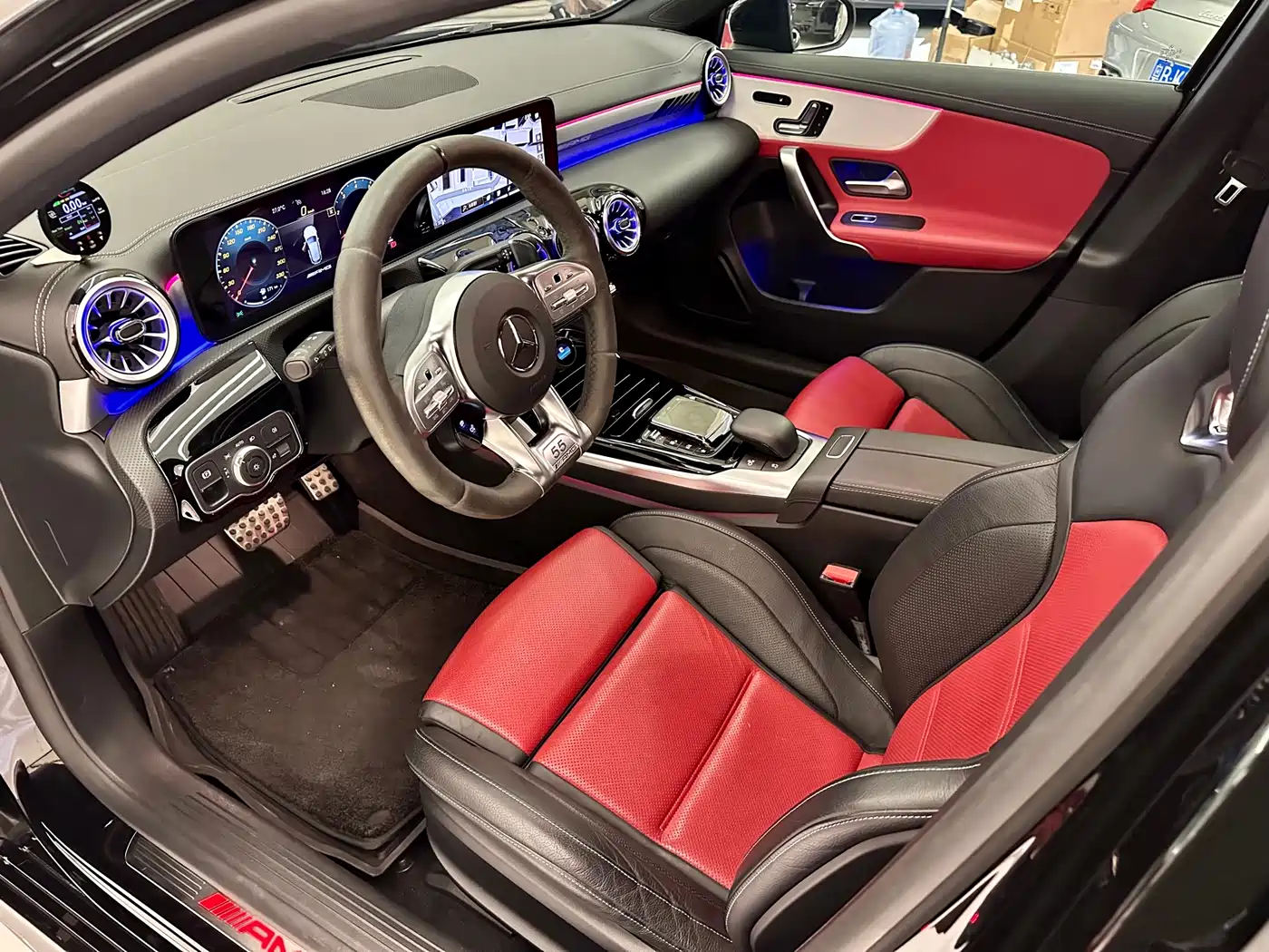 Mercedes-Benz A-Class AMG (Import) 2023 AMG A 35 4MATIC фото 7