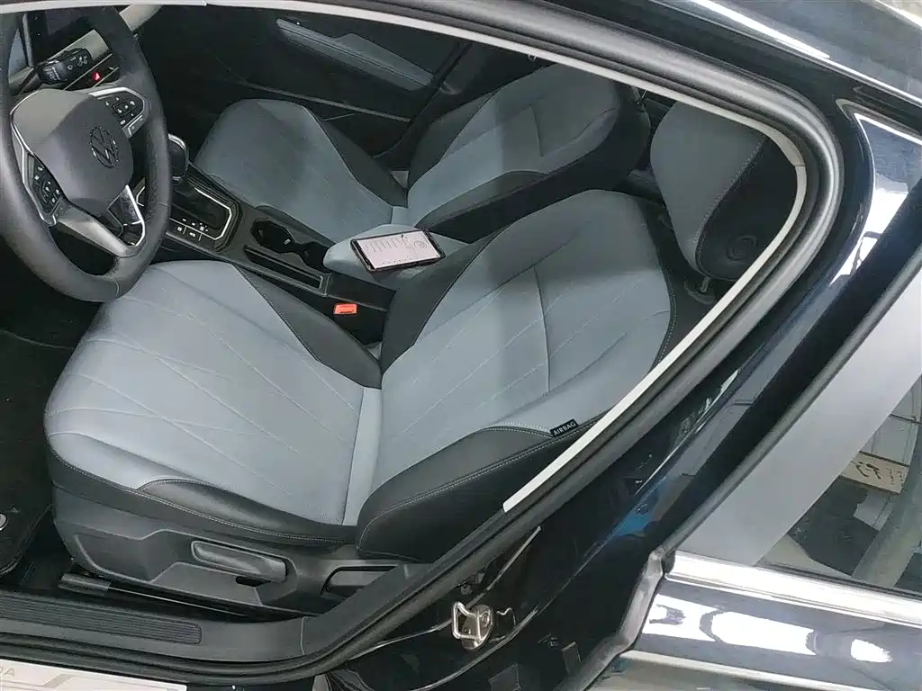 Volkswagen Lavida 2024 Model 1.5L Automatic Starlight 5 Million Edition фото 11