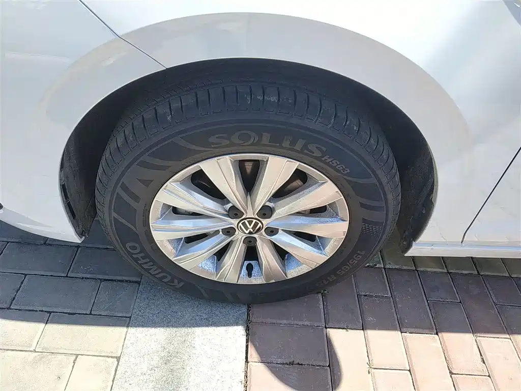 Volkswagen Lavida 2023 New Sharp 1.5L Auto Premium Edition фото 23