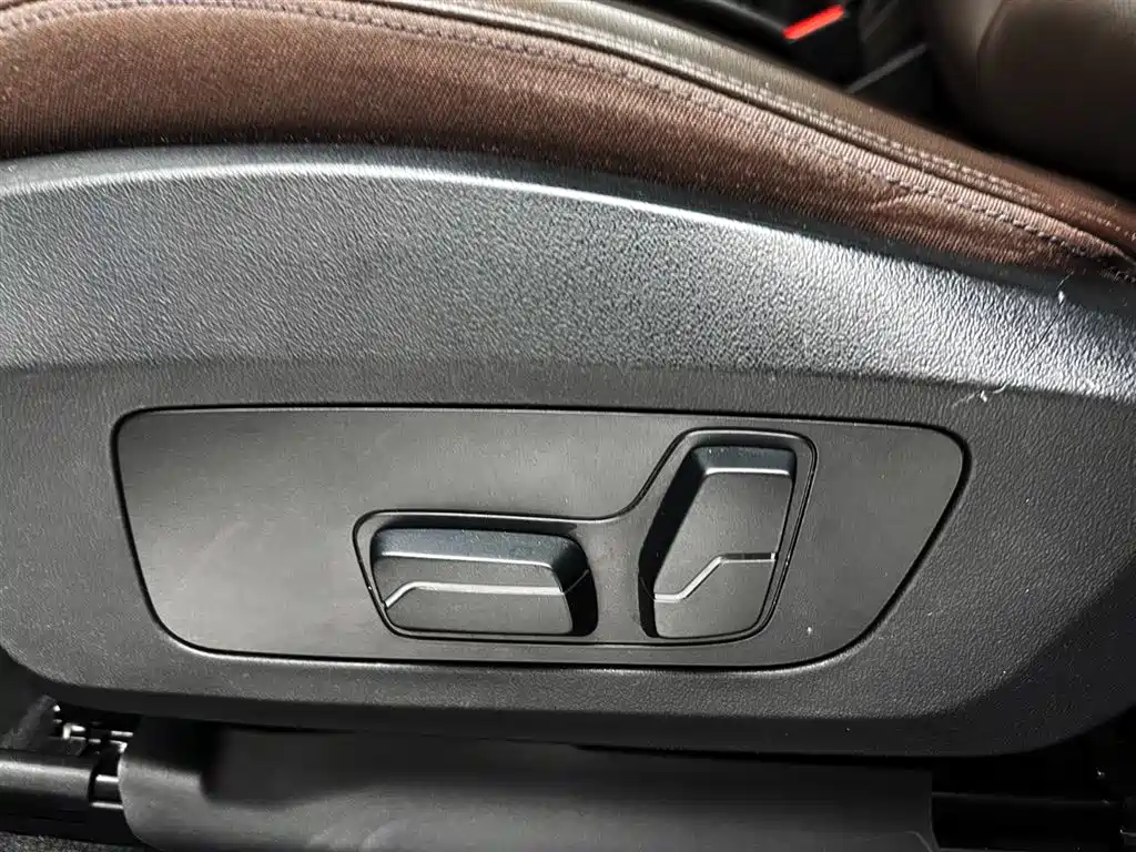 BMW X1 2023 sDrive20Li X Design Package фото 19
