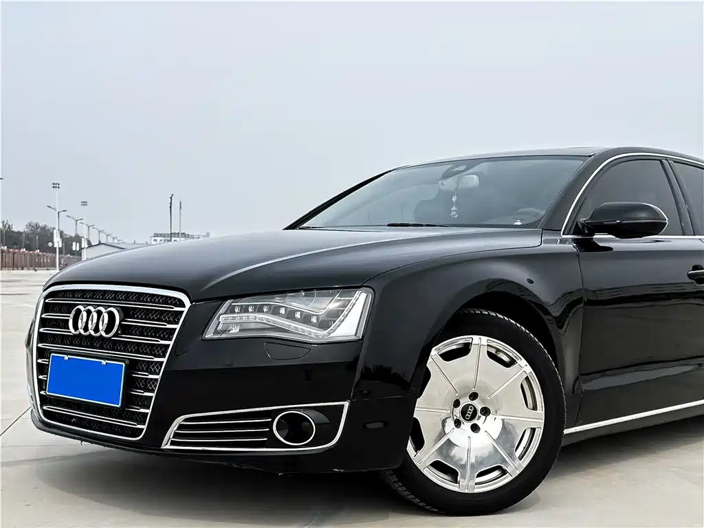 Audi A8 2013 A8L 50 TFSI quattro Premium фото 10