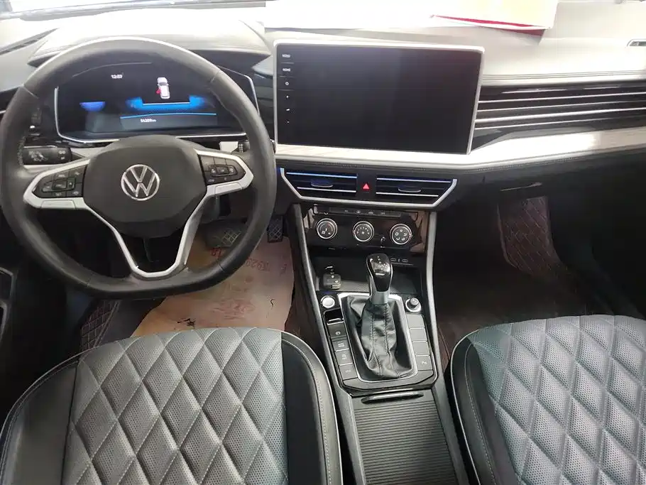 Volkswagen Sagitar 2023 300TSI DSG Surpassing Edition фото 12