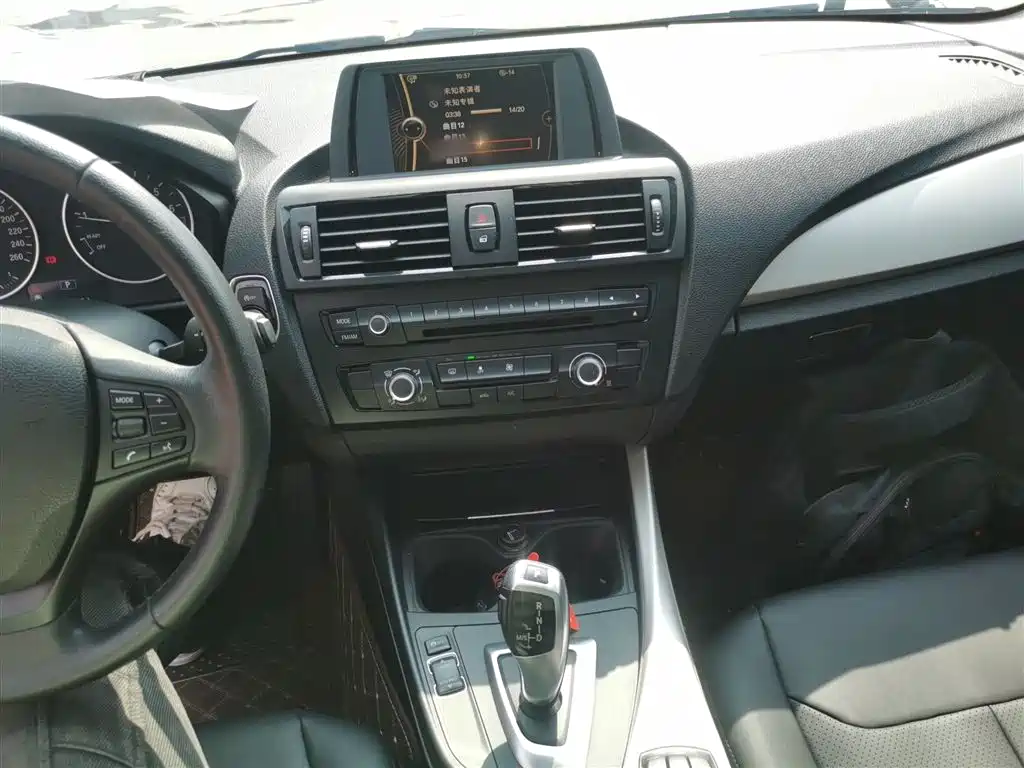 BMW 1 Series (Import) 2013 Facelift 116i Leading Model фото 6