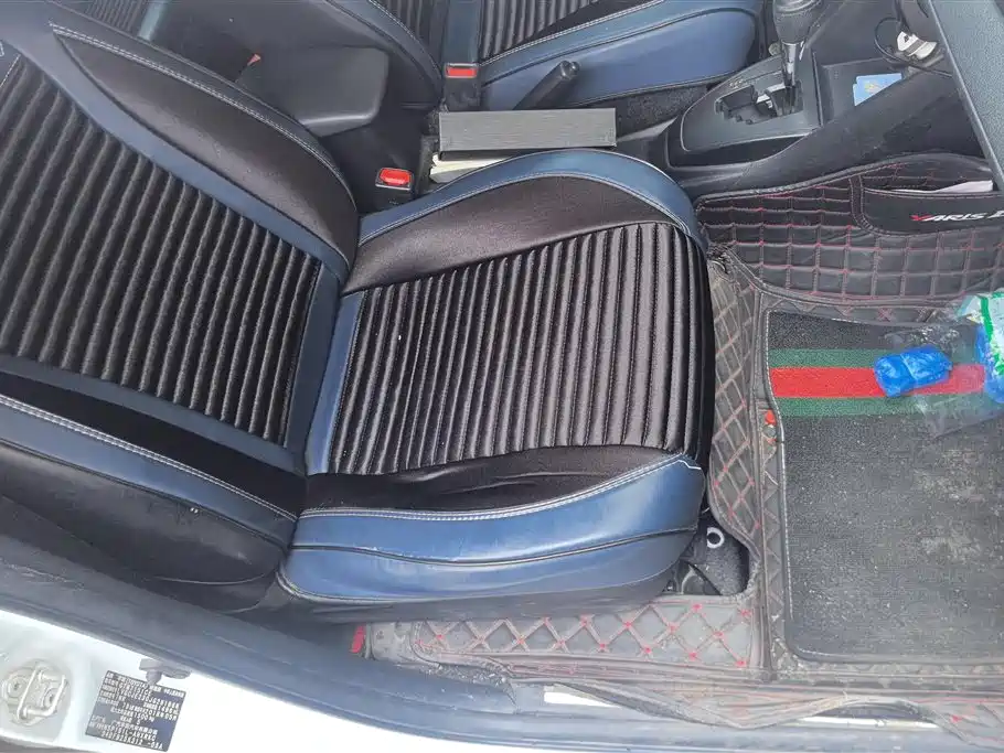Toyota YARiS L Zhi Xuan 2015 1.5E Auto Charming Edition фото 7