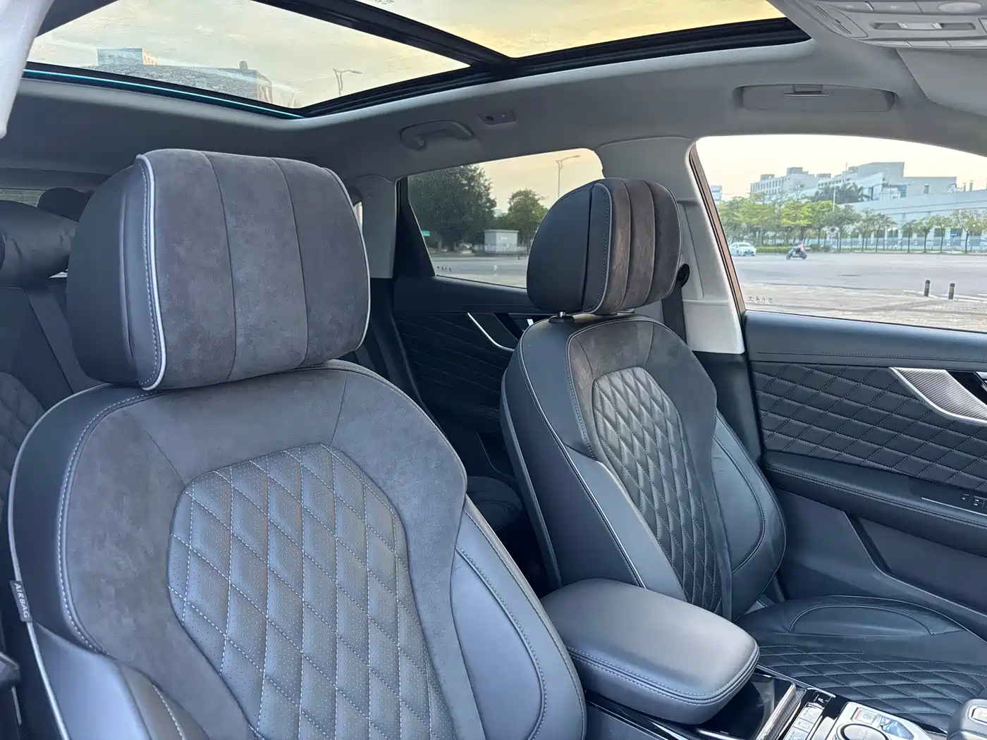 Hongqi HS5 2019 2.0T Smart Connect Enjoy 4WD Edition фото 14