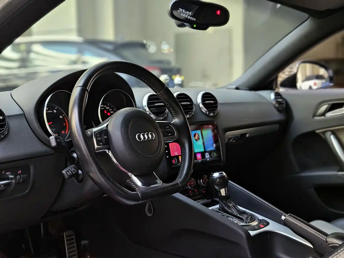 Audi TT 2010 TT 2.0TFSI Collector's Edition фото 17