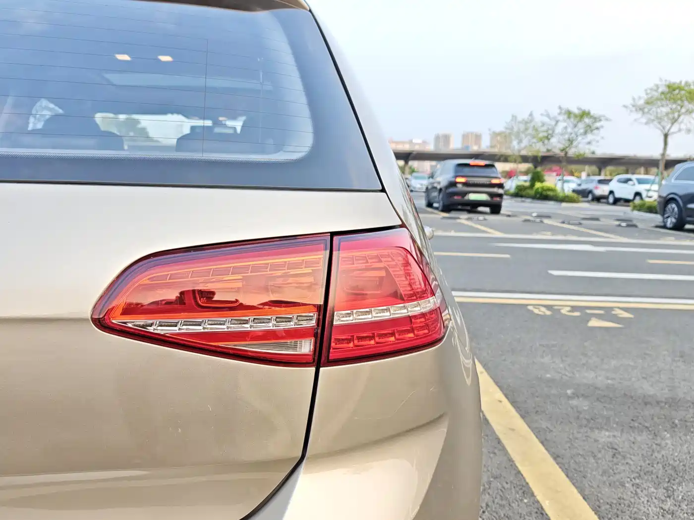 Volkswagen Golf 2015 1.4TSI Automatic Luxury фото 26