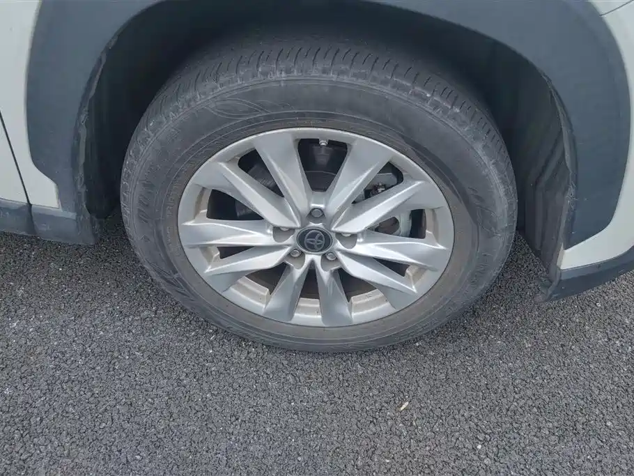 Toyota Corolla Cross 2023 Hybrid 2.0L Pioneer Edition фото 6