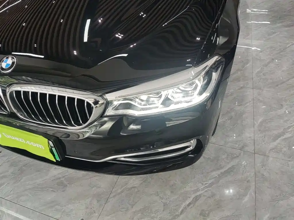 BMW 5 Series New Energy 2019 530Le Luxury Package фото 24