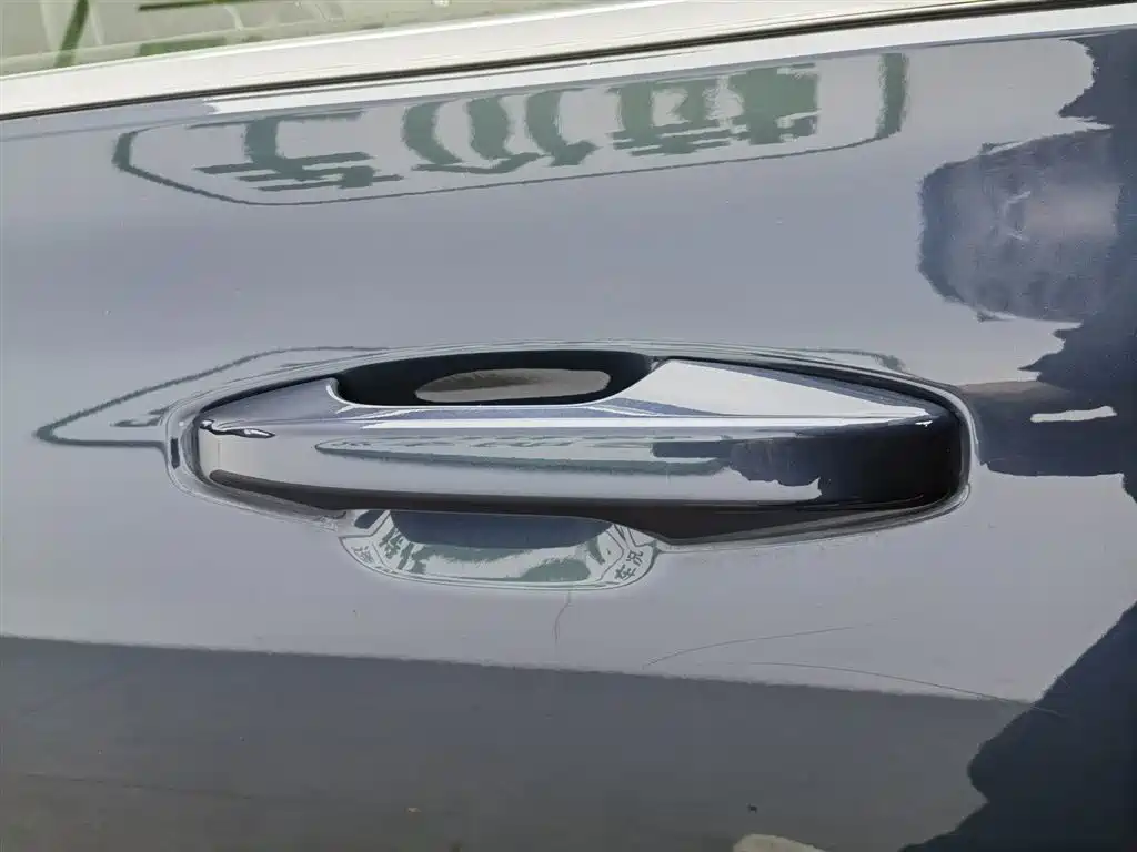 VOLVO S60 PLUG-IN HYBRID