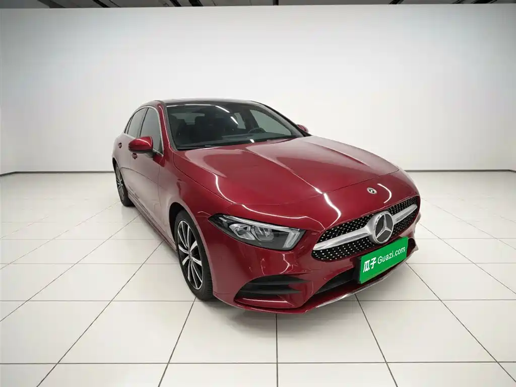 Mercedes-Benz A-Class 2021 A 200 L Sport Sedan Dynamic Type фото 22