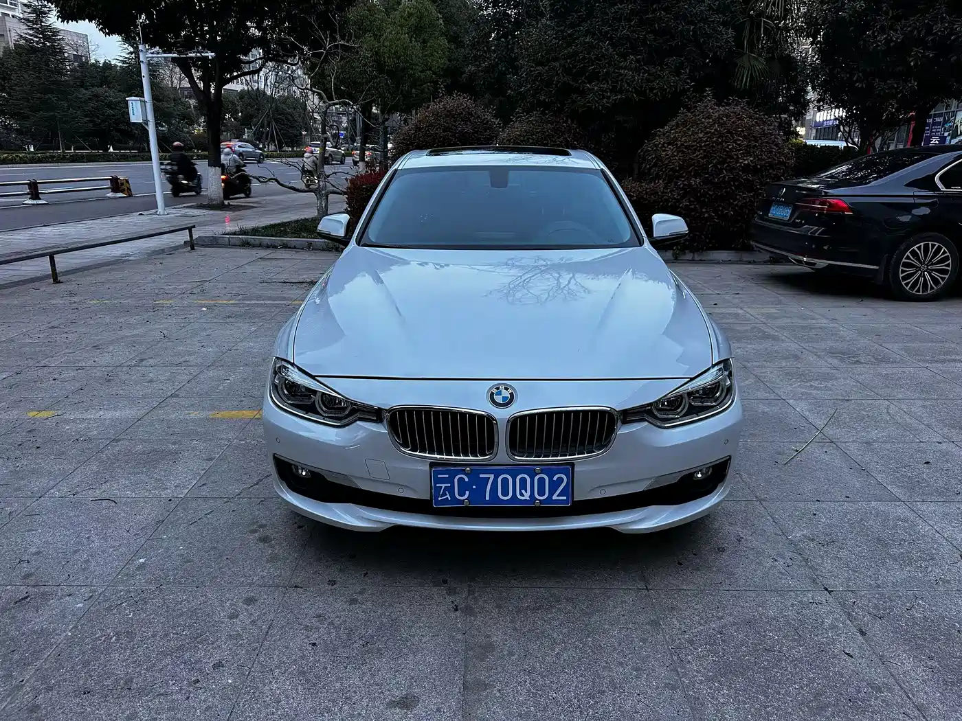 BMW 3 Series 2018 320Li Fashion Style фото 2