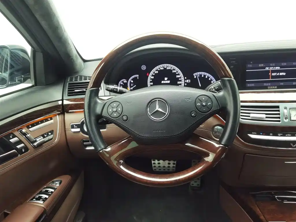 Фото 11 - Brabus S-Class