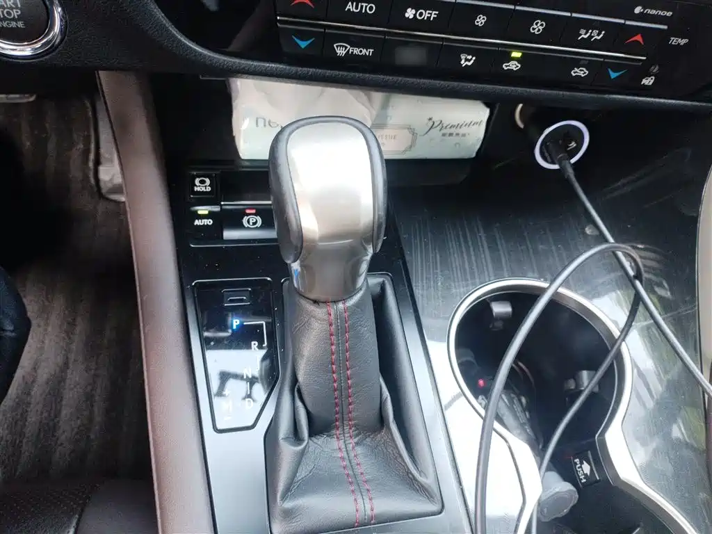 Lexus RX 2016 300 4WD Elegance Edition (China V) фото 7