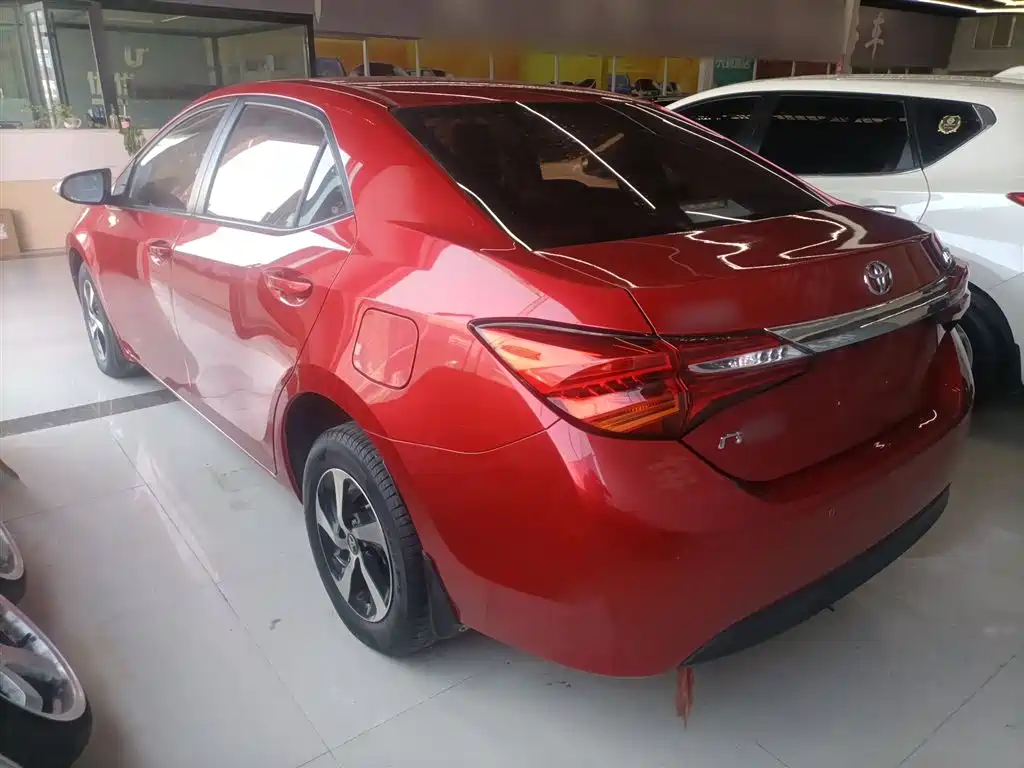 Toyota Levin 2017 Facelift 185T CVT Elite (China V) фото 5