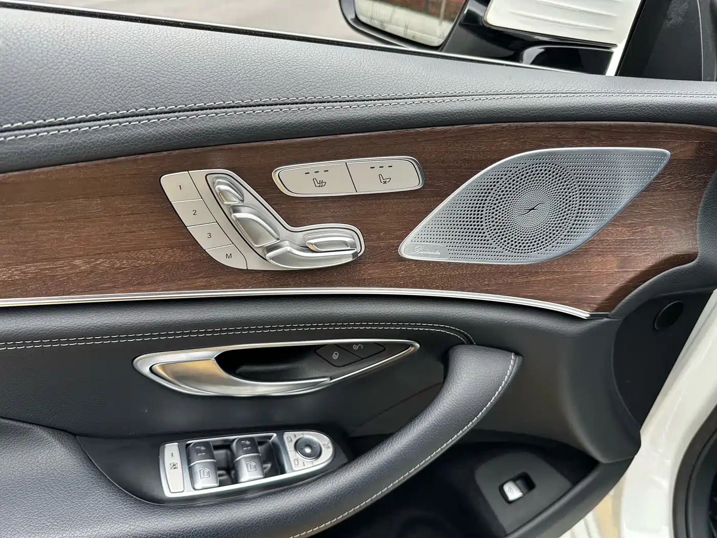 Mercedes-Benz CLS 2021 CLS 300 Sport фото 22