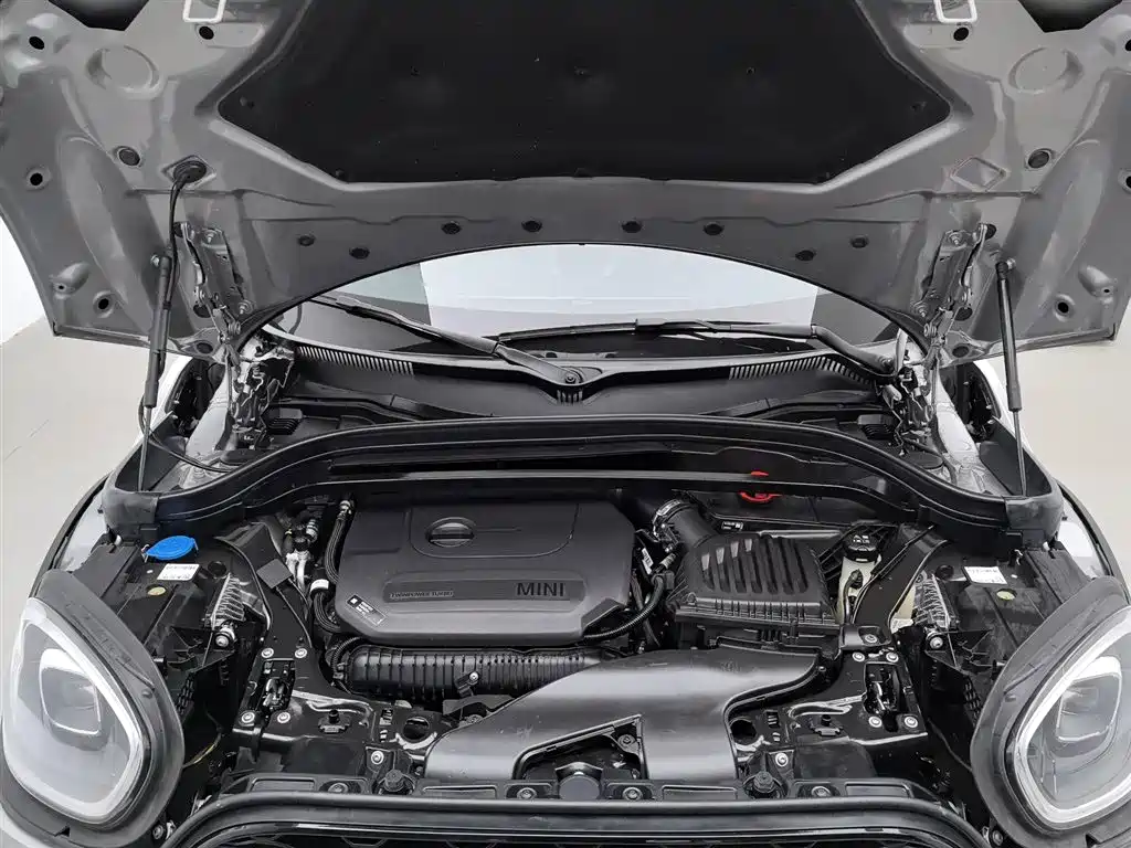 MINI COUNTRYMAN 2023 Second Facelift 2.0T COOPER S ALL4 Connoisseur фото 6
