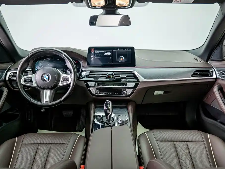 BMW 5 Series 2021 Facelift 530Li Leading M Sport Package фото 7