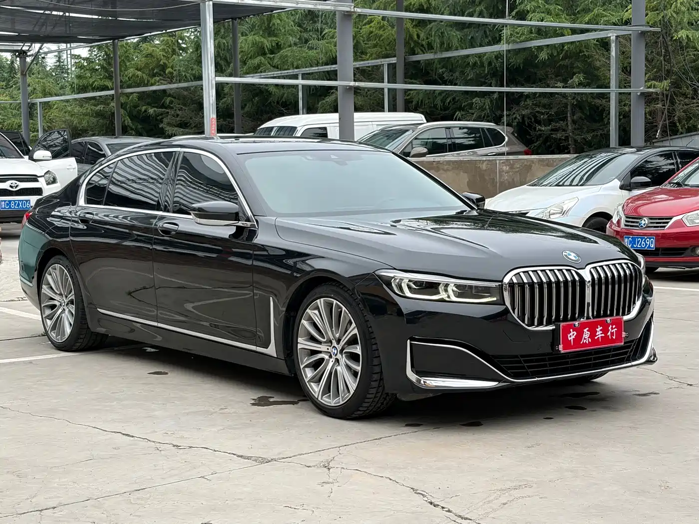 BMW 7 Series 2021 Model 740Li Leading Luxury Package фото 3