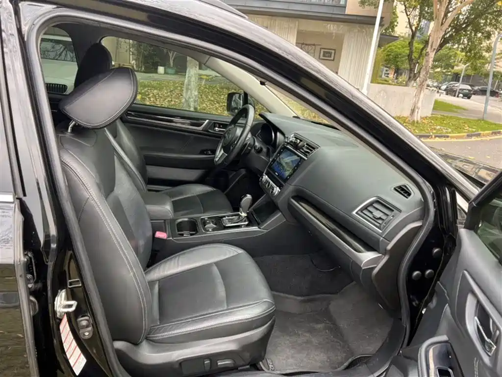 Subaru Outback 2016 2.5i Sport Navigation Edition фото 4