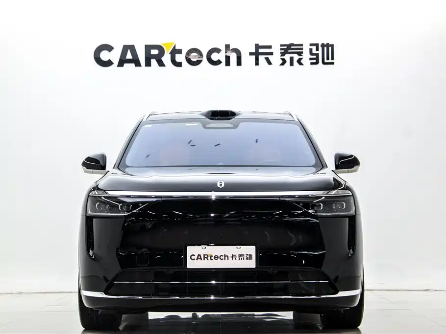 AITO Wenjie AITO M8 2025 Model Extended Range Ultra Edition 53.4kWh 5-Seater фото 3