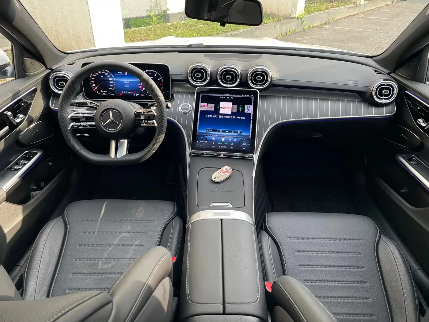 Mercedes-Benz C-Class 2025 C 260 L Sport Edition фото 9