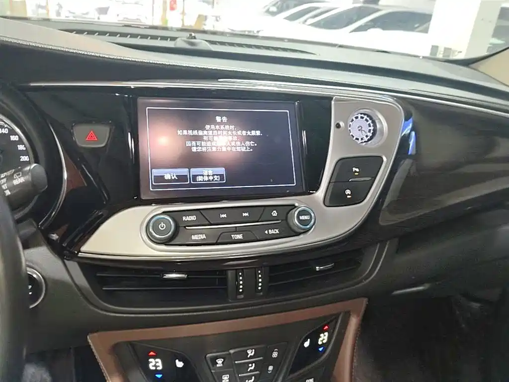Buick Envision Plus 2017 28T AWD Elite фото 13