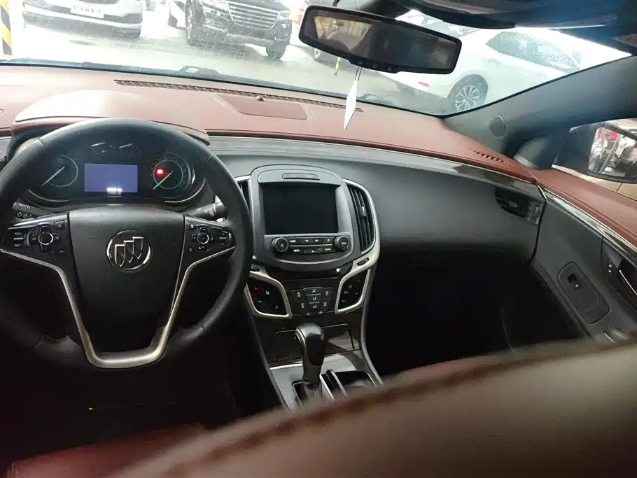 Buick LaCrosse 2013 2.4L SIDI Luxury Comfort фото 12