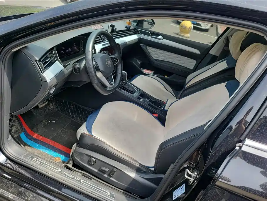 Volkswagen Magotan 2024 2 Million Units Public Sharing Edition 330TSI DSG Luxury фото 9