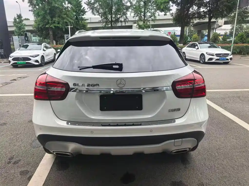 Mercedes-Benz GLA 2018 GLA 200 Fashion фото 7