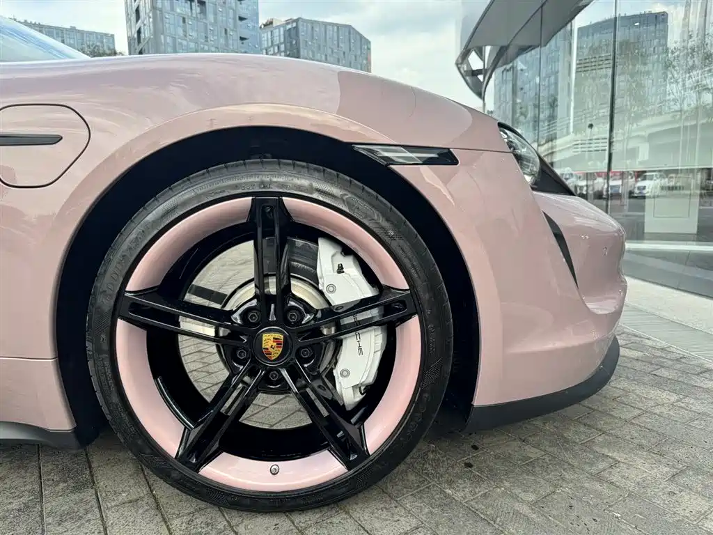 Porsche Taycan 2022 Facelift Taycan фото 16